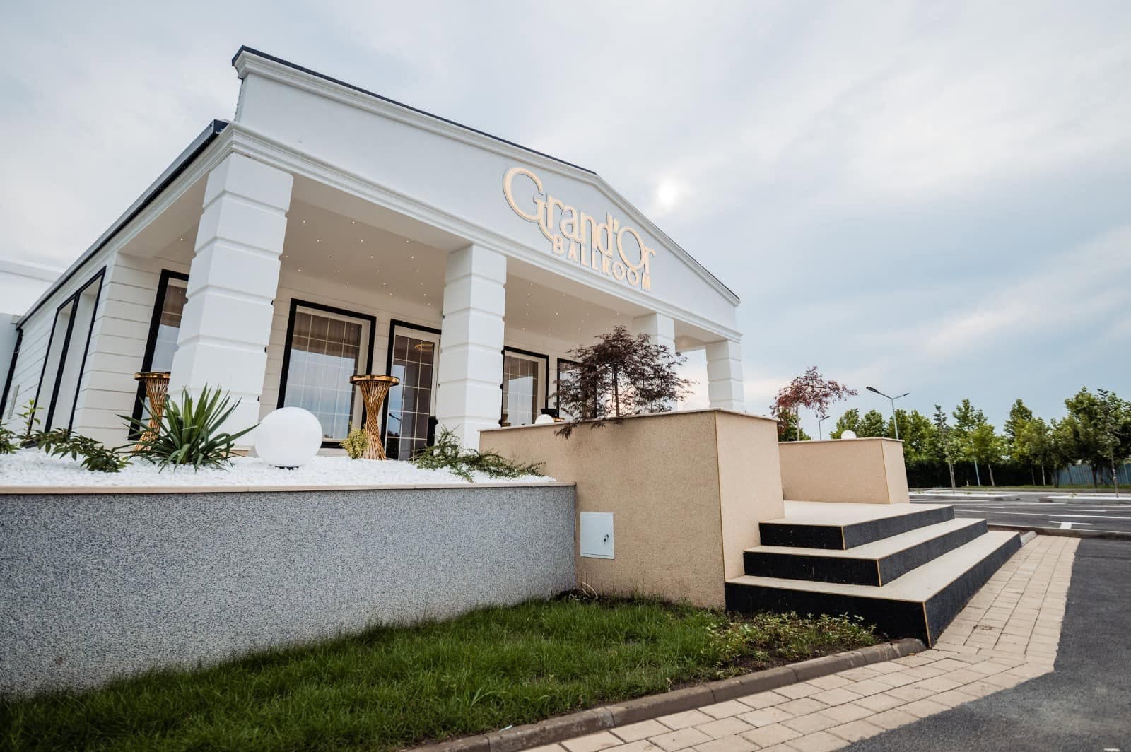 Grand'Or Ballroom by La Livada, exteriorul locației — locație de evenimente în Muntenii de Jos
